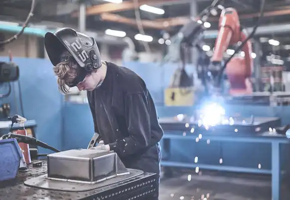 Customised work company WAAK: how Azumuta facilitates the workplace